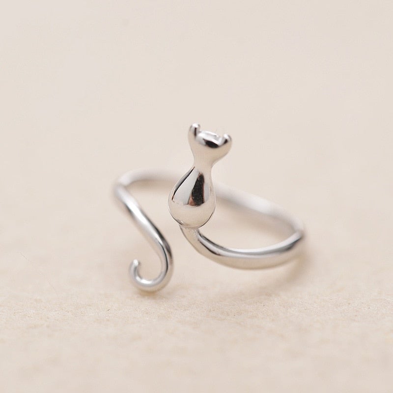 Silver Ring Puss in Boots - Elegance and Fantasy at the Fingertips - Sylvia