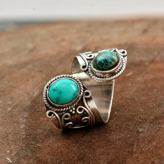 Vintage silver ring with spiral and turquoise stone - Amalie