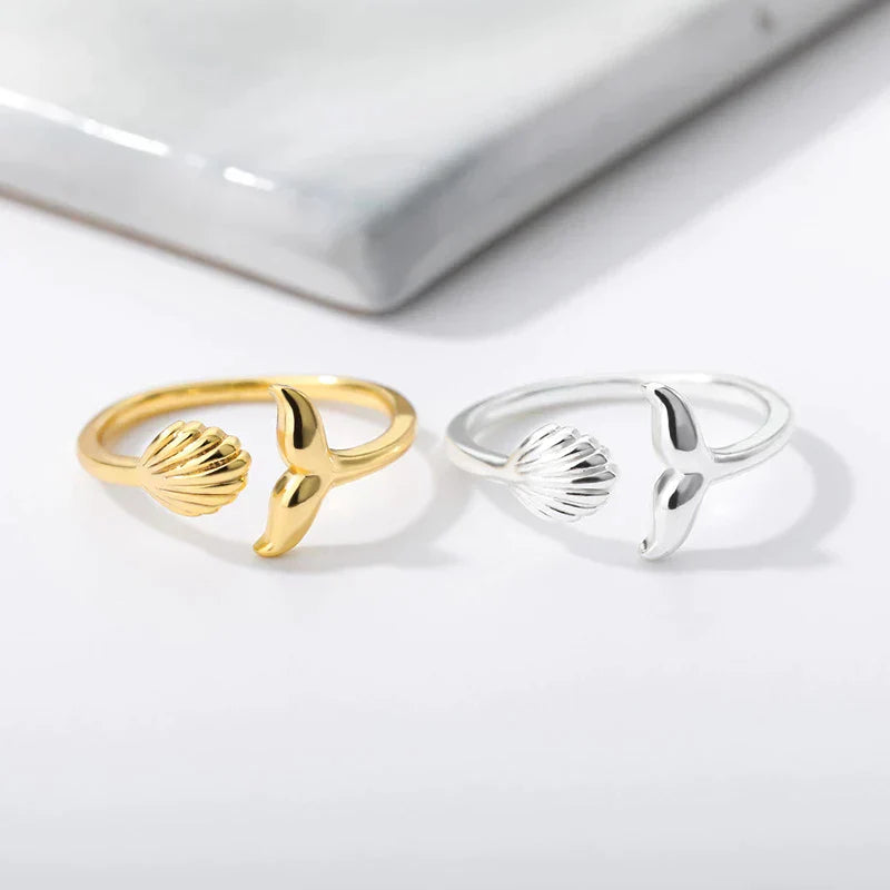 Adjustable Dazzling Siren Ring with Gold Shell - Jørdis