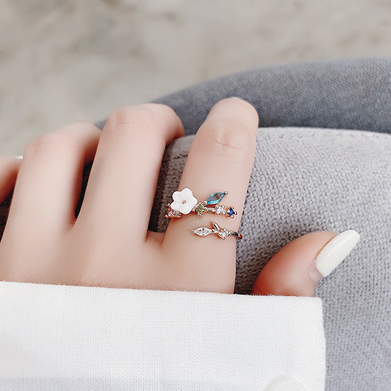 Adjustable Gold Wildflower Ring with Precious Stone Sparkle - Velde