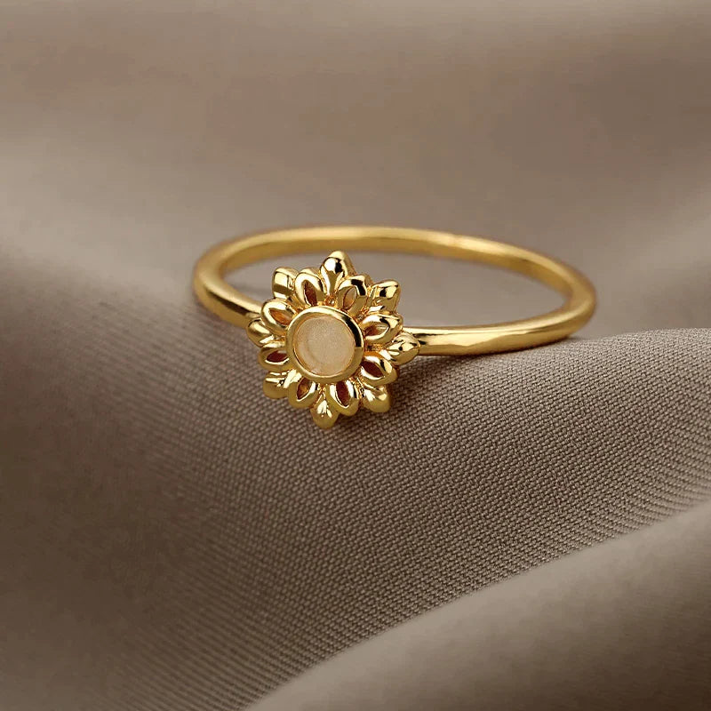 Radiant Gold Ring with Sunflower Design - Henny