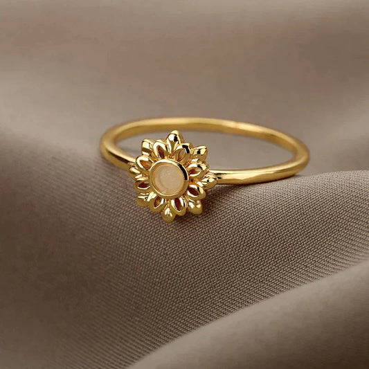 Radiant Gold Ring with Sunflower Design - Henny