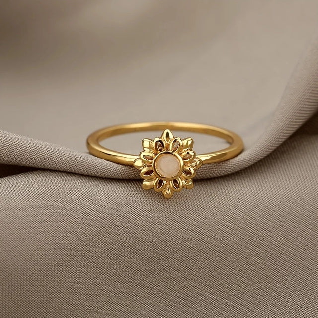 Radiant Gold Ring with Sunflower Design - Henny
