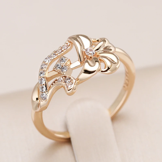 Pure Elegance Ring in Refined Gold - Iseline