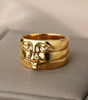 Elegant Ring with Gold Finish - Synne