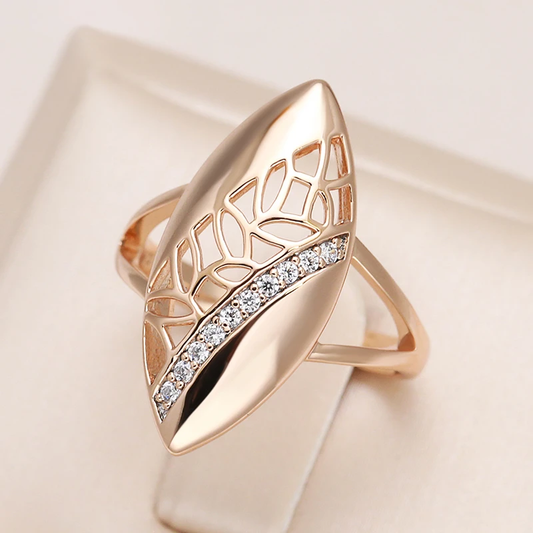 Elegant Gold Ring with Dazzling Double Spike - Edel