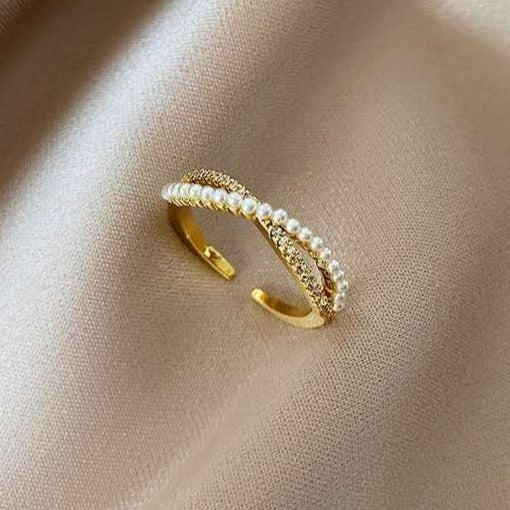Dazzling Adjustable Braided Gold Ring with Pearls and Zirconium - Victoria
