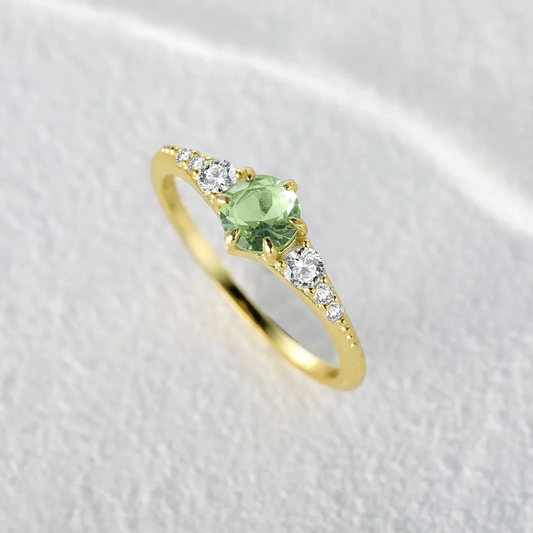 Dazzling Green Ring with Sparkling Zirconia - Uranie