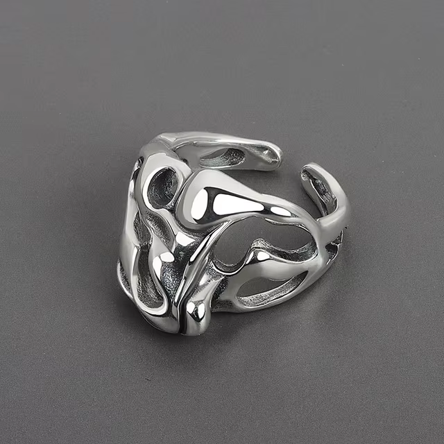 Silver-plated ring with a unique, irregular design - Altman