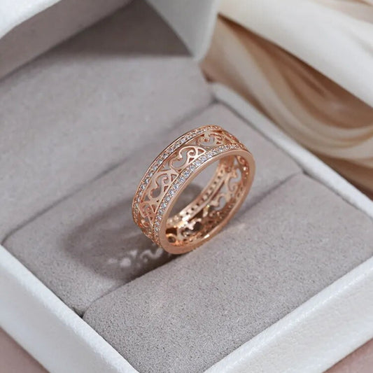 Sparkling ivy ring with elegant design - Trahan